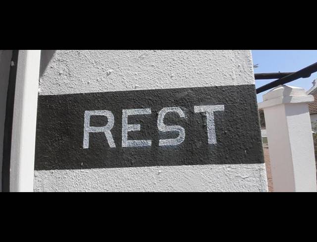 2 BEDROOM TOWNHOUSE FOR SALE IN DIE HOEWES